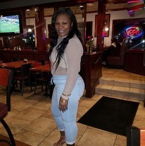 Meet your Posher, Sheneka